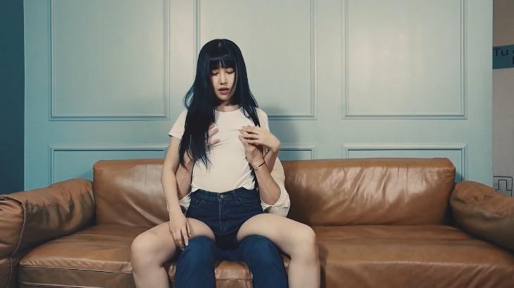 sex be nong Mặt ngây thơ hồn nhiên của em lúc anh quay phim
